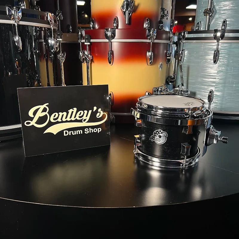 Costillar de cerdo con cinturón negro de roble tailandés de 7 x 8 pulgadas